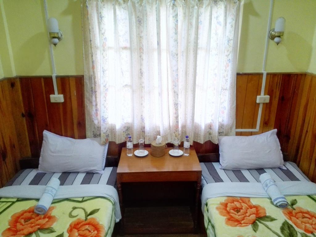 Bright Hotel Nyaung Shwe Quarto foto