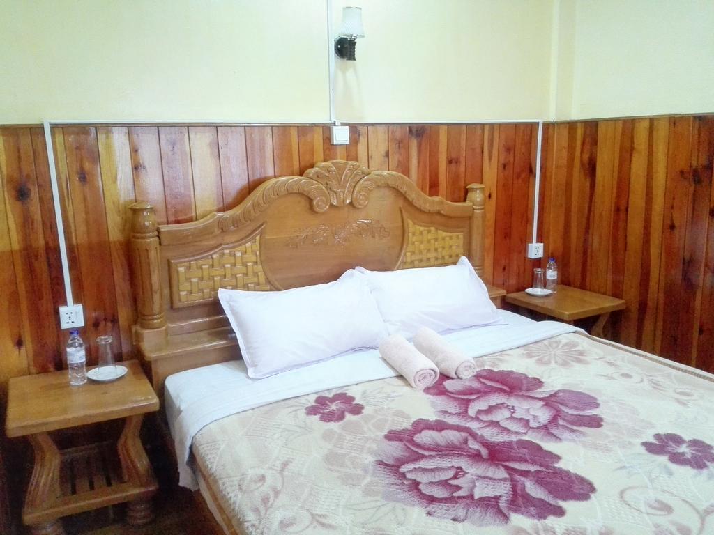 Bright Hotel Nyaung Shwe Exterior foto