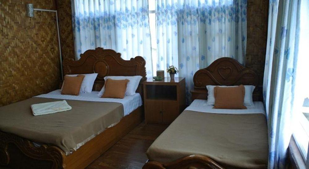 Bright Hotel Nyaung Shwe Exterior foto