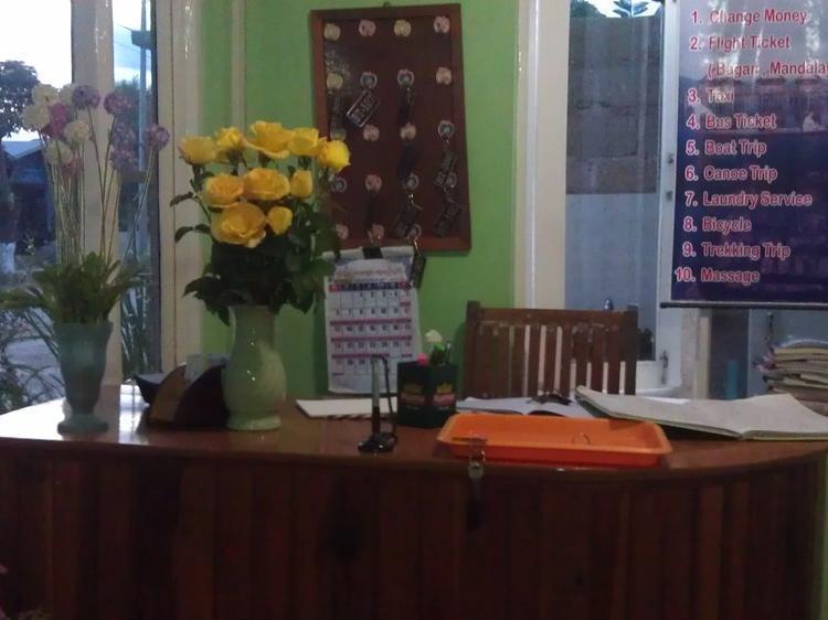Bright Hotel Nyaung Shwe Exterior foto
