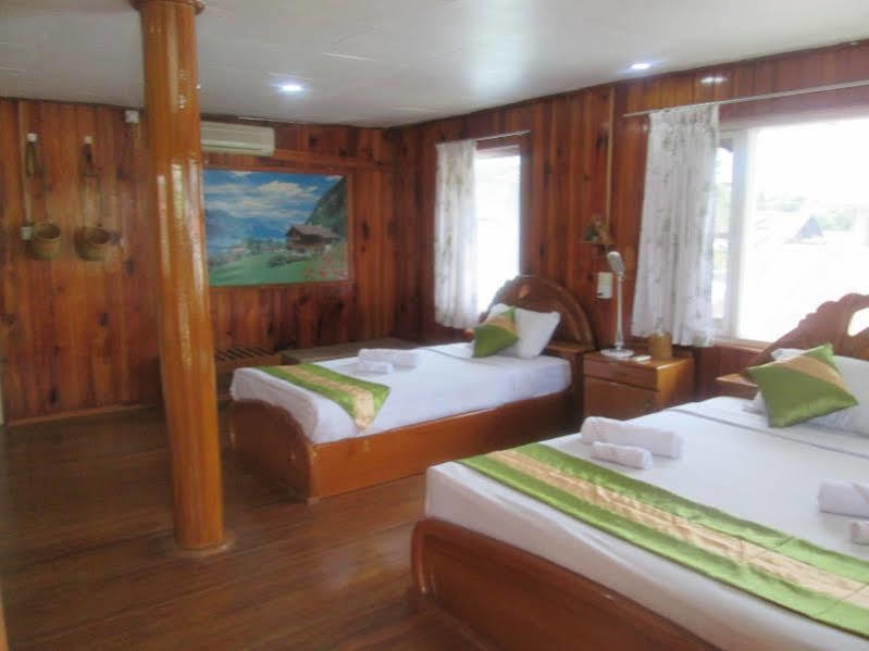 Bright Hotel Nyaung Shwe Exterior foto