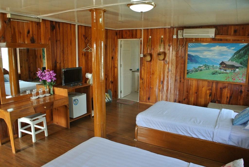 Bright Hotel Nyaung Shwe Exterior foto
